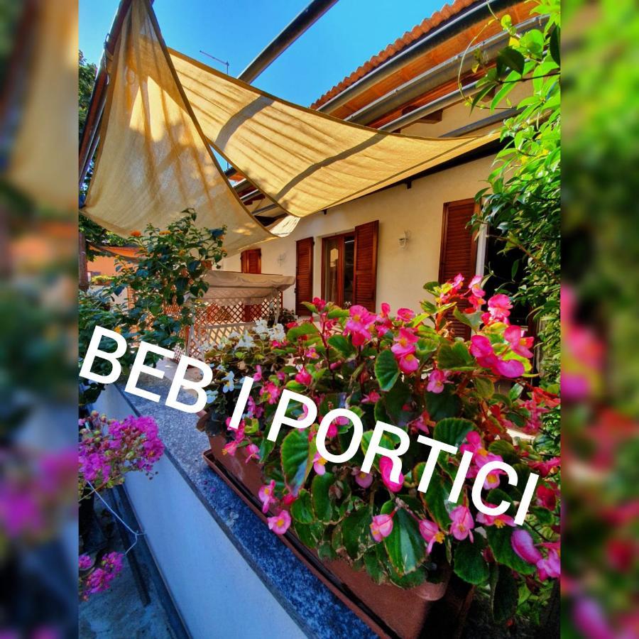 チェルノッビオ Beb I Portici Bed & Breakfast エクステリア 写真