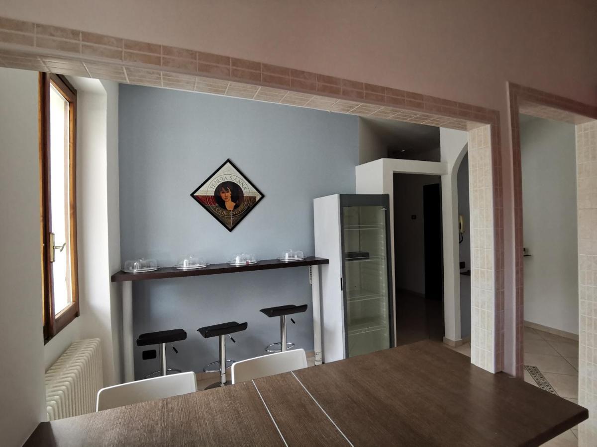 チェルノッビオ Beb I Portici Bed & Breakfast エクステリア 写真