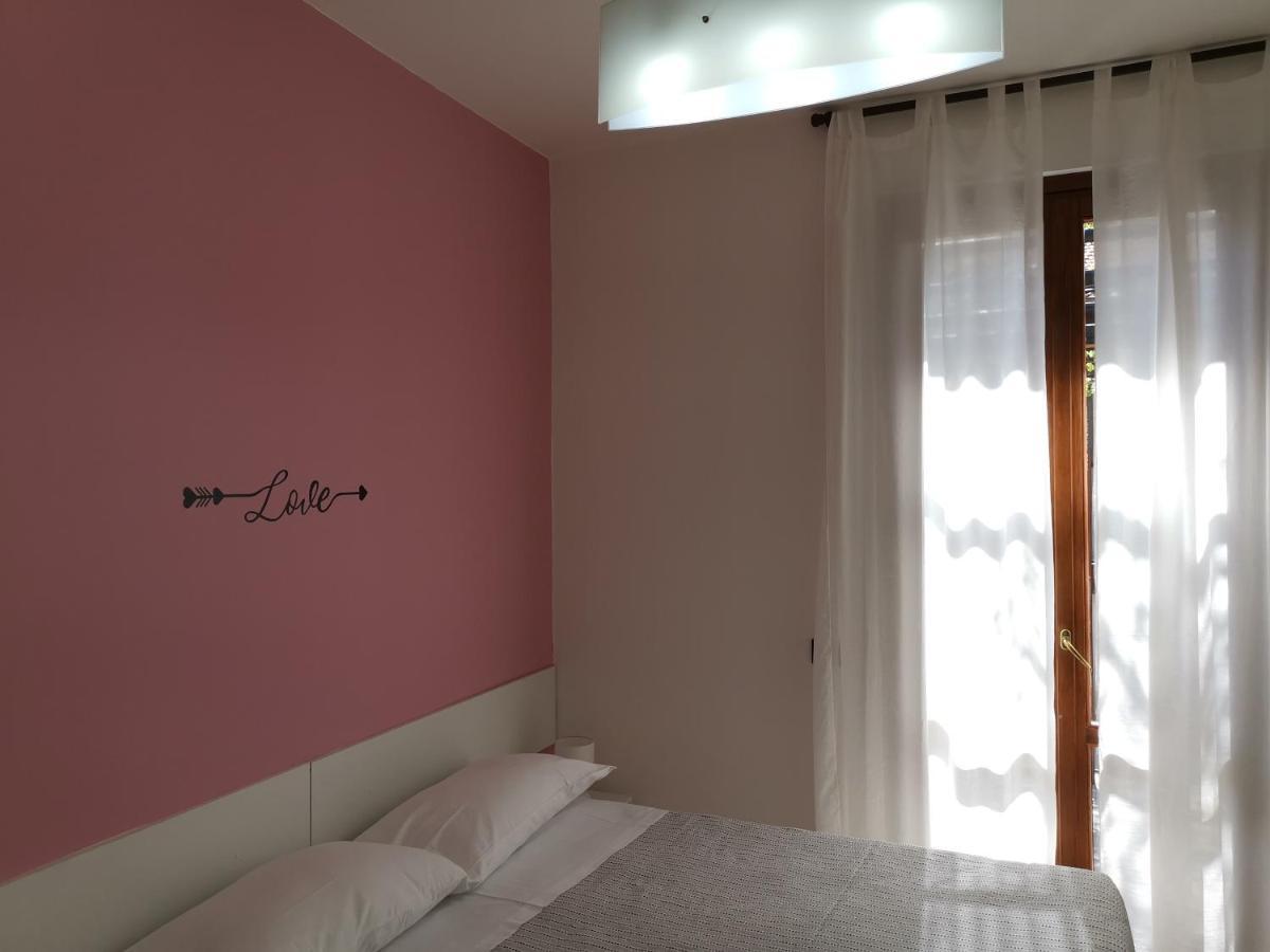 チェルノッビオ Beb I Portici Bed & Breakfast 部屋 写真