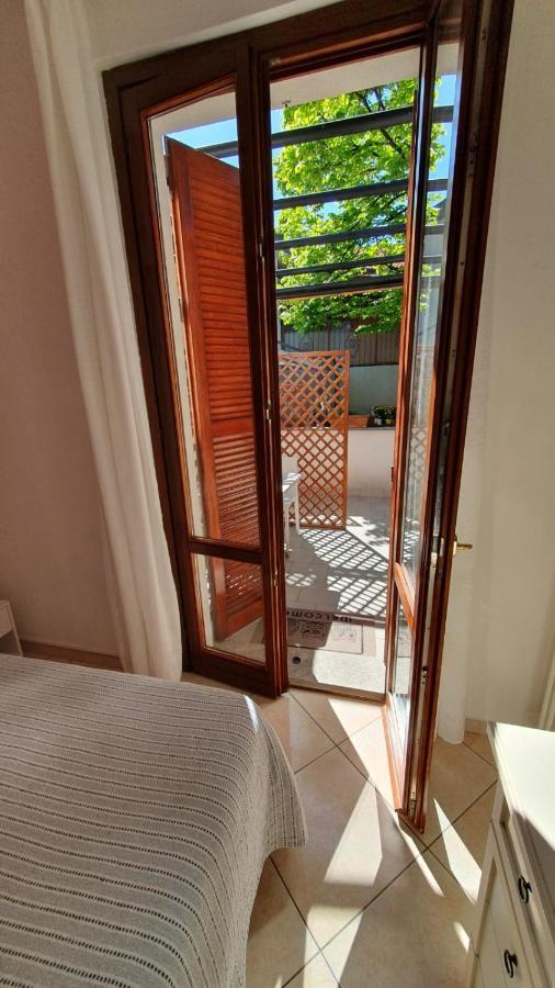 チェルノッビオ Beb I Portici Bed & Breakfast エクステリア 写真