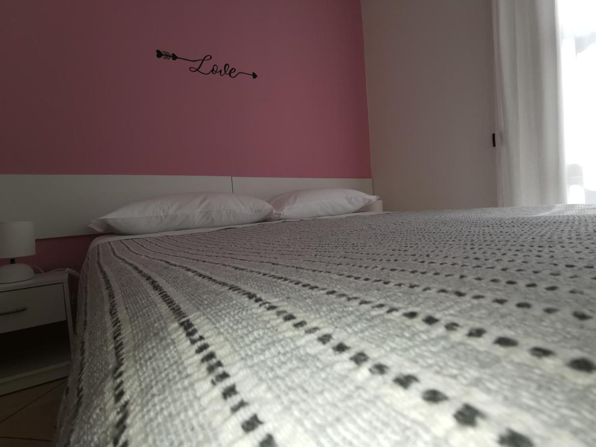チェルノッビオ Beb I Portici Bed & Breakfast エクステリア 写真