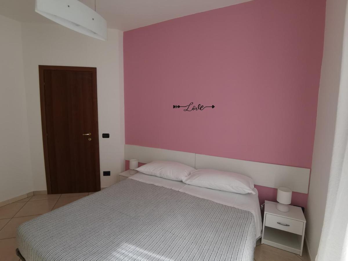 チェルノッビオ Beb I Portici Bed & Breakfast エクステリア 写真